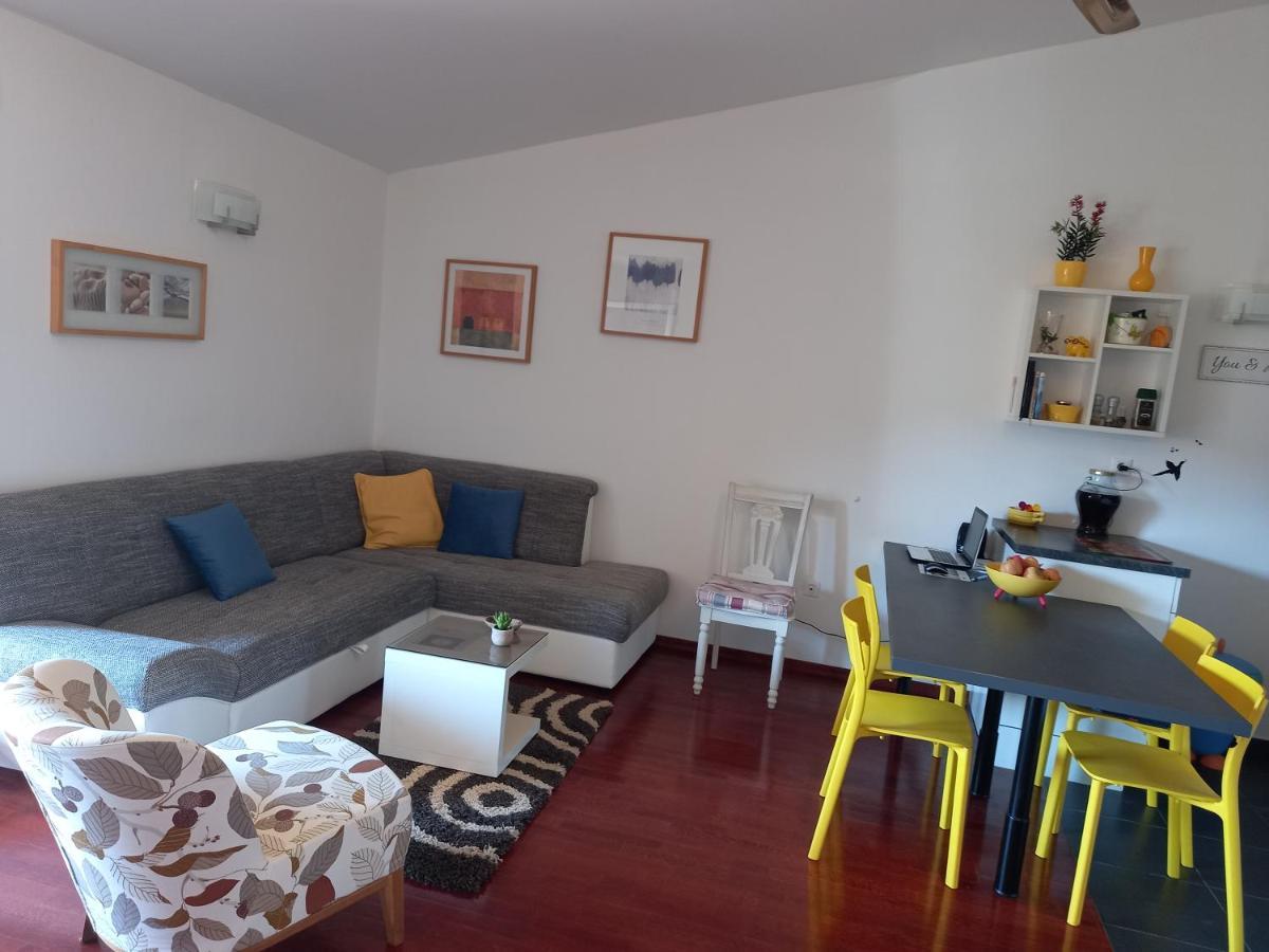 Apartman Silva Biograd Na Moru Buitenkant foto